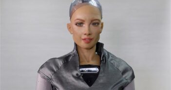 Προς μαζική παραγωγή η «Sophia», το «κοινωνικό ρομπότ»