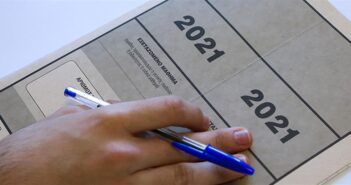 Πανελλήνιες 2021: Πόσοι συμμετείχαν στις Εξετάσεις (πίνακες)