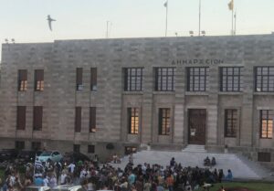 Συγκέντρωση αντιεμβολιαστών