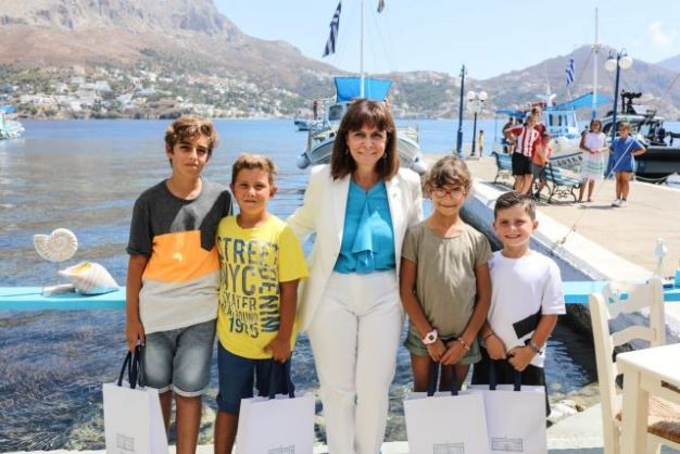 Στην Ψέριμο η Σακελλαροπούλου Ξεχωριστός ο πατριωτισμός των κατοίκων των ακριτικών νησιών
