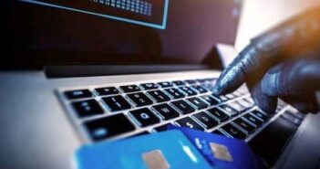 «Πώς κλέβουν χρήματα από τις καταθέσεις»: Συναγερμός σε τράπεζες και ΕΛ.ΑΣ. για το phishing