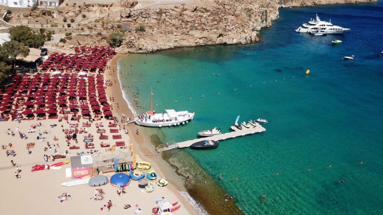 Τουρισμός : Τα δύο ελληνικά νησιά που είχαν άνοδο 150% στις αφίξεις τουριστών