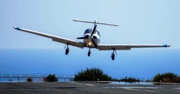 To Καστελλόριζο “γέμισε” αεροπλάνα Υποδοχή 11 αεροσκαφών