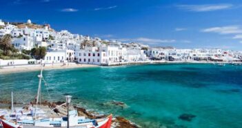 WTM 2021: Χρυσό βραβείο Wanderlust για τα ελληνικά νησιά