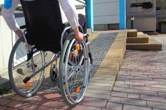 Ο Δήμος Ρόδου καταγράφει τα δημοτικά κτήρια, για να προωθήσει την προσβασιμότητα χωρίς φραγμούς για τα Άτομα με Αναπηρία