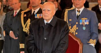 Κάρολος Παπούλιας : Πέθανε ο πρώην Πρόεδρος της Δημοκρατίας