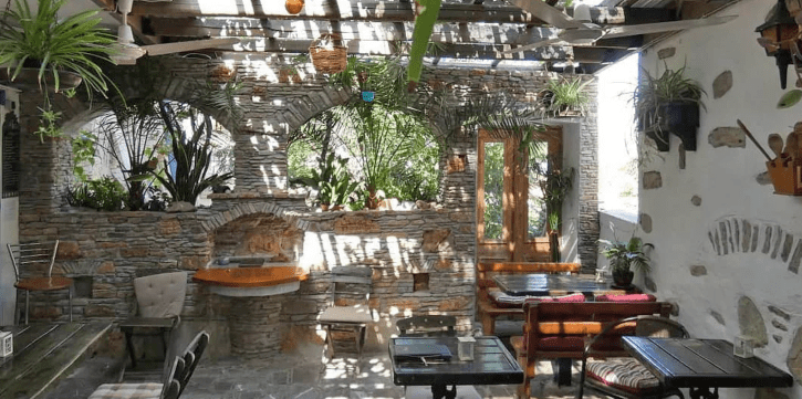 TheTravel.com : Ελληνικό είναι το ωραιότερο εστιατόριο του κόσμου και βρίσκεται στη Σύμη