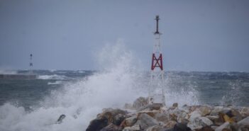 Προβλήματα στα ακτοπλοϊκά δρομολόγια Στο Αιγαίο οι άνεμοι φθάνουν τα 10 μποφόρ