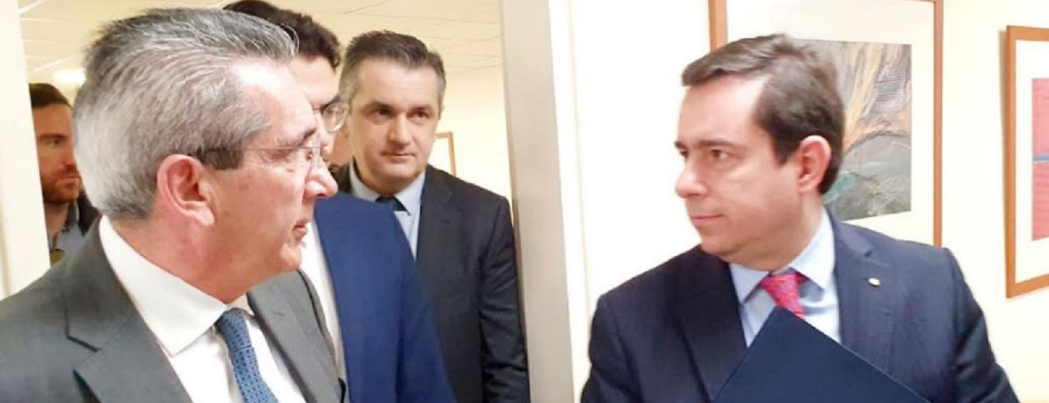 Παρασημοφόρηση του Περιφερειάρχη Νοτίου Αιγαίου για την προσφορά του στο Μεταναστευτικό