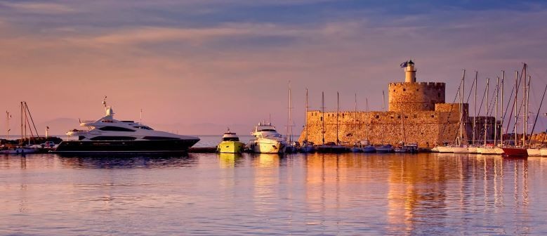 TUI: Θα "ξεπουλήσουν" τα ελληνικά νησιά το καλοκαίρι Mεγάλη ζήτηση για την Ρόδο