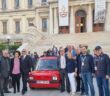 ΡΑΛΛΥ Νήσων: Γέμισε κόσμο και εντυπωσιακά αυτοκίνητα η Πλατεία Μιαούλη στη Σύρο