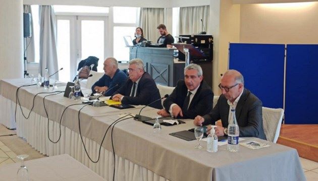 Σύρος: Χωρίς την απαιτούμενη απαρτία η πρώτη, μετά από δύο χρόνια, διά ζώσης συνεδρίαση του Περιφερειακού Συμβουλίου