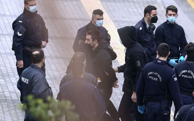 Ελένη Τοπαλούδη: Σήμερα οι απολογίες των δύο κατηγορουμένων για τον βιασμό και τη δολοφονία της