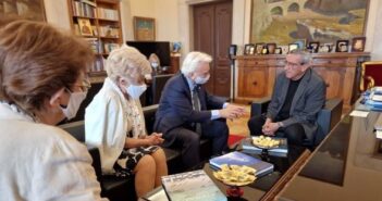 Συνάντηση του Περιφερειάρχη Νοτίου Αιγαίου με τον Πρόεδρο του Ελληνικού Ερυθρού Σταυρού