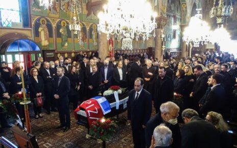 Κηδεία Νεκτάριου Σαντορινιού