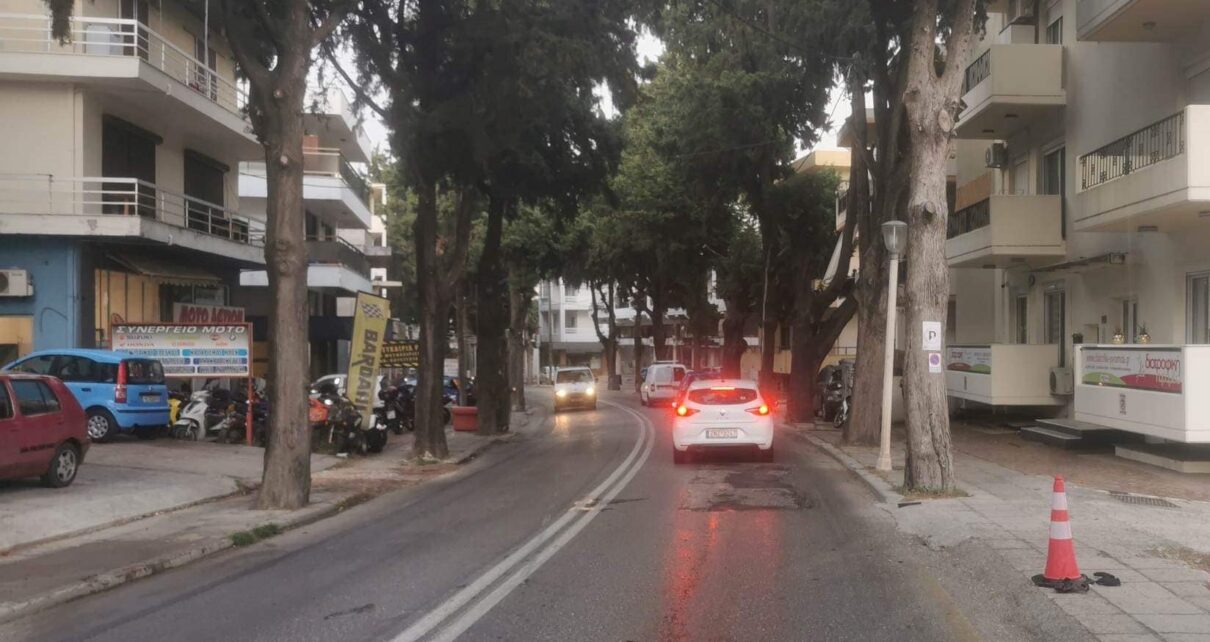 Θανατηφόρο τροχαίο επι της Ρόδου-Λίνδου Νεκρός οδηγός δικύκλου