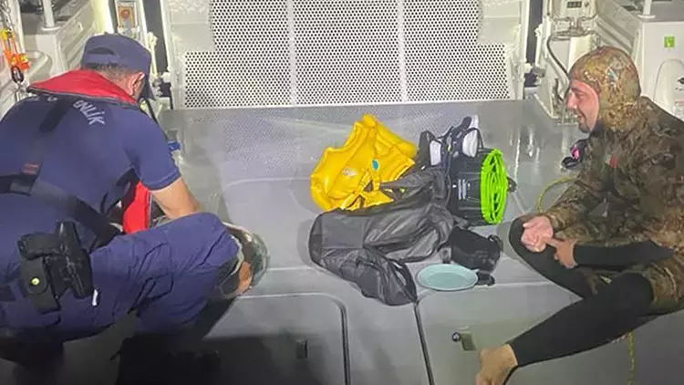 Συνελήφθη να προσπαθεί να φτάσει στο Καστελλόριζο από την Τουρκία με θαλάσσιο σκούτερ