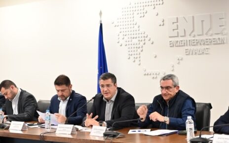 Ο Γιώργος Χατζημάρκος, επικεφαλής της ομάδας έργου της ΕΝΠΕ για θέματα Χωροταξίας, Δημοσίων Έργων και Μεταφορών