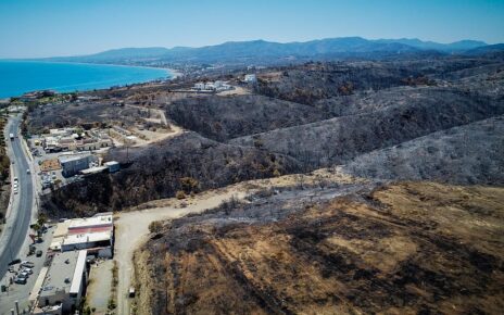Έφοδος με εντολή εισαγγελέα στο αρχηγείο Πυροσβεστικής για «εξαφανισμένες» συνομιλίες της Ρόδου